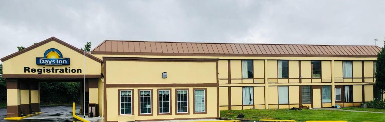 Days Inn By Wyndham Sharonville Exterior foto