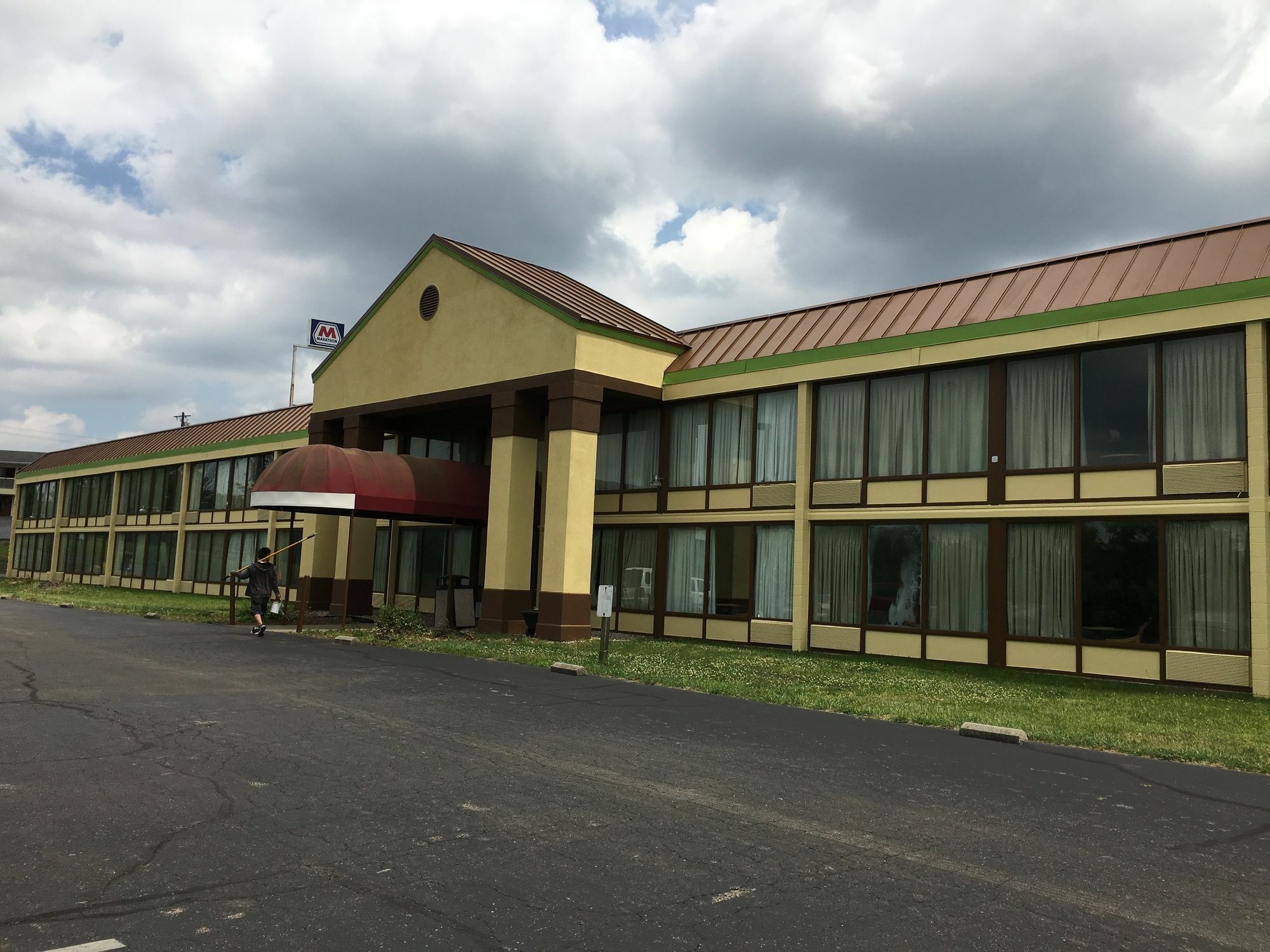 Days Inn By Wyndham Sharonville Exterior foto